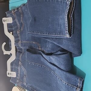 Women's Wonderly size 8R pull on super skinny jeans